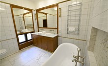 ZÁMEK MOSZNA - Hraběcí apartmán pro 2 osoby