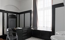 ZÁMEK MOSZNA - Černý apartmán pro 2 osoby