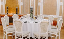 ZÁMEK MOSZNA - restaurace - kavárna