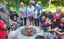 DOVOLENÁ S DĚTMI V TATRÁCH - ATLAS HOTEL TATRY - Tatranske Matliare - Recesní retro brigáda kolem hotelu zakončená opékáním špekáčků