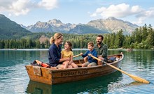 DOVOLENÁ S DĚTMI V TATRÁCH - ATLAS HOTEL TATRY - Tatranske Matliare - A na Štrbském Plese si můžete "začlunkovat" na Štrbském plese - ilu foto