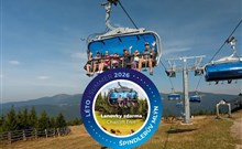 ASTRA - Špindlerův Mlýn - Pohled na lidi jedoucí na lanovce