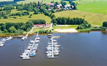 ZÁŽITKOVÉ UBYTOVÁNÍ NA LODI LIPNO - Přístav