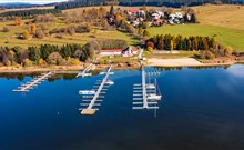ZÁŽITKOVÉ UBYTOVÁNÍ NA LODI LIPNO - Přístav