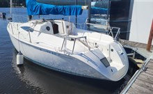 ZÁŽITKOVÉ UBYTOVÁNÍ NA LODI NA LIPNĚ - Malá loď - SUN WAY 25