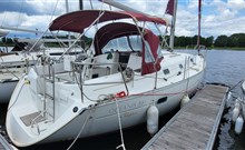 ZÁŽITKOVÉ UBYTOVÁNÍ NA LODI NA LIPNĚ - Malá loď - OCEANIS 361