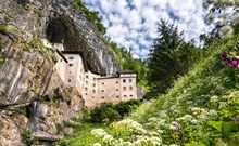 PROTEUS*** - Postojna Cave Rooms & Apartments