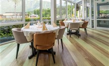 JEZERO - Bohinjsko Jezero - Restaurace Zlatovcica