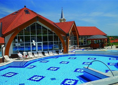 KOLPING HOTEL SPA & FAMILY RESORT - Alsópáhok - Venkovní bazén