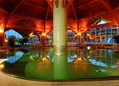 KOLPING HOTEL SPA & FAMILY RESORT - Alsópáhok - Zážitkový bazén