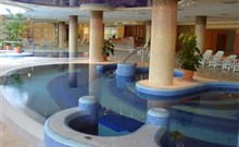 THERMAL HOTEL VISEGRÁD - Visegrád - Vnitřní zážitkový bazén