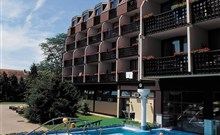 ENSANA THERMAL SÁRVÁR - Venkovní zážitkový bazén