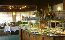 ENSANA THERMAL SÁRVÁR - Restaurace