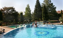 ENSANA THERMAL SÁRVÁR - Venkovní bazény