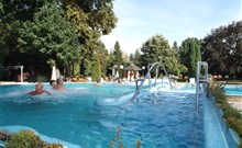 ENSANA THERMAL SÁRVÁR - Venkovní zážitkový bazén