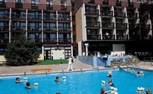 ENSANA THERMAL SÁRVÁR - Venkovní termální  bazén
