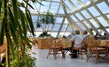 PYRAMIDA - Františkovy Lázně - Pyramida I - střešní kavárna