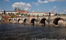 CHARLES CENTRAL - Praha 8 - Karlín