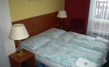 Penzion SCHAUMANNŮV DVŮR - Karlovice - dvoulůžkový pokoj