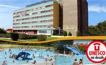 PANON - Hodonín - fotomontáž (hotel Panon + letní koupaliště - 200 m od hotelu)