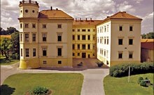 PANON - Hodonín - okolí hotelu: zámek Strážnice
