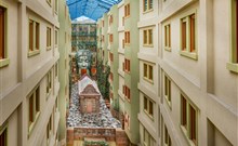 BABYLON - Liberec - Atrium hotelu