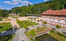 LÁZEŇSKÉ PENZIONY VEPŘEK A PÓLA- Luhačovice - Lázeňská promenáda