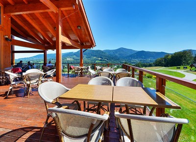 GREEN INN HOTEL OSTRAVICE - Ostravice - Venkovní terasa s výhledem