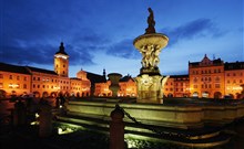 CLARION Congress Hotel České Budějovice - zdroj: České Budějovice: Náměsti + Samsonova kašna