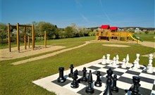 ZAŽIJTE BRNO ROZZÁŘENÉ FESTIVALEM OHŇOSTROJŮ - Dětské hřiště a venkovní šachy