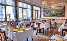 MEZINÁRODNÍ FILMOVÝ FESTIVAL KARLOVY VARY - BOHEMIA LÁZNĚ, sanatorium Kriváň - Spa restaurant