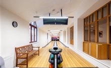 PYTLOUN WELLNESS HOTEL HASIŠTEJN - Místo - Bowling